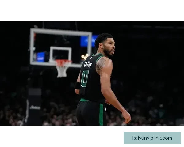 布朗缺阵塔图姆二十六分十二板绿军逆转老鹰普里查德三十六分空砍